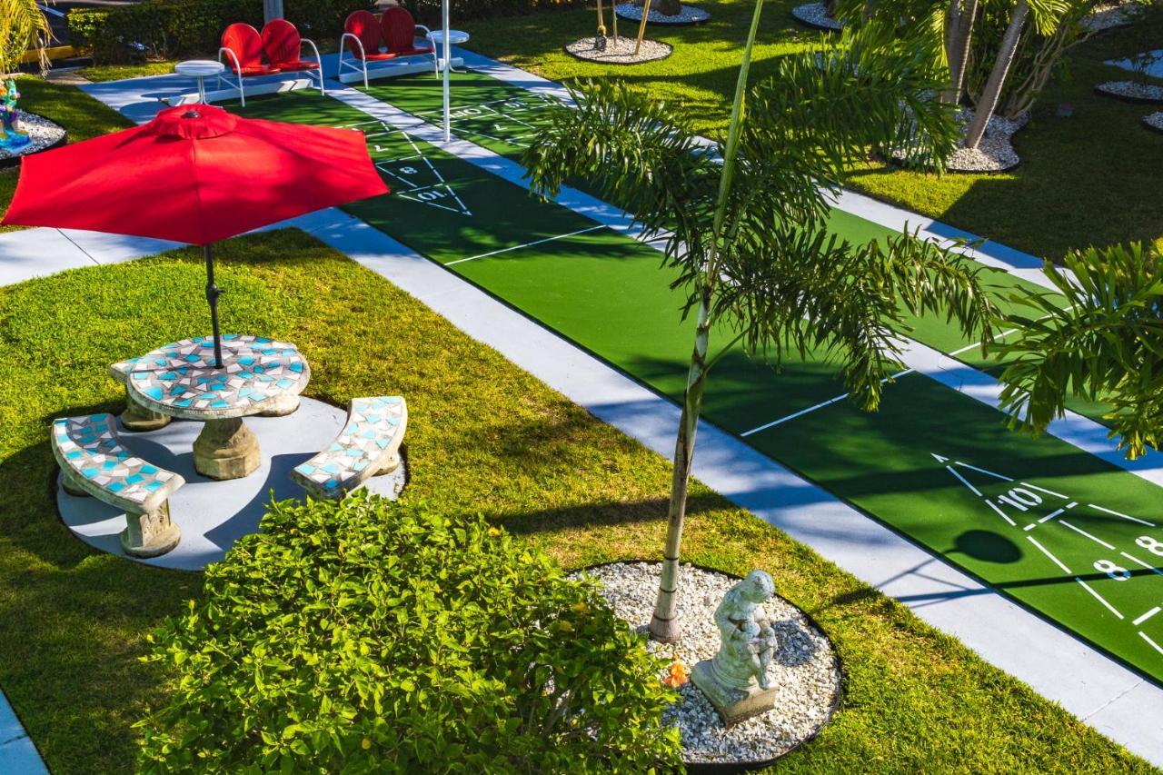 Sea Jay Motel And Marina (Adults Only) St. Pete Beach Eksteriør billede