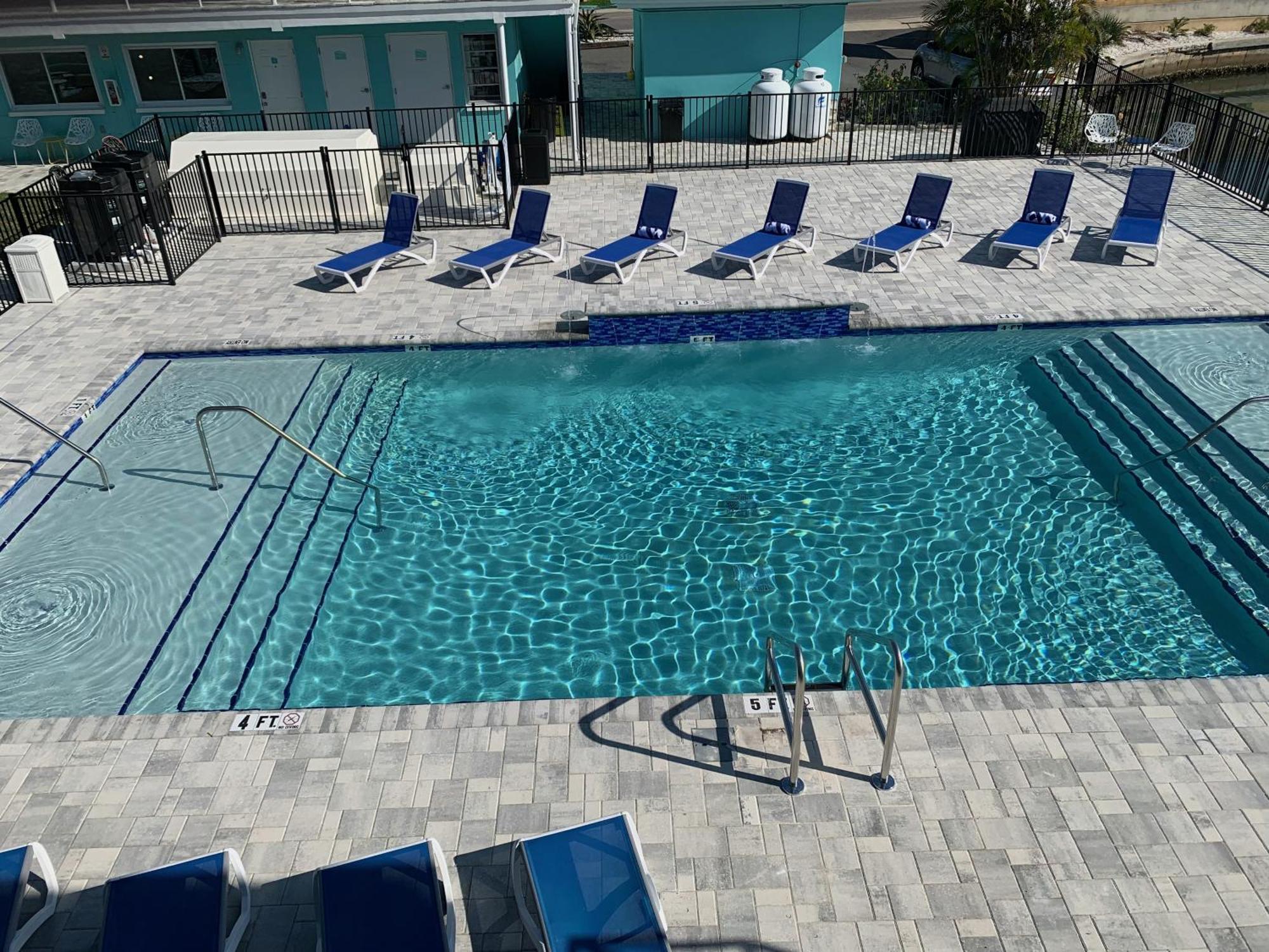 Sea Jay Motel And Marina (Adults Only) St. Pete Beach Eksteriør billede