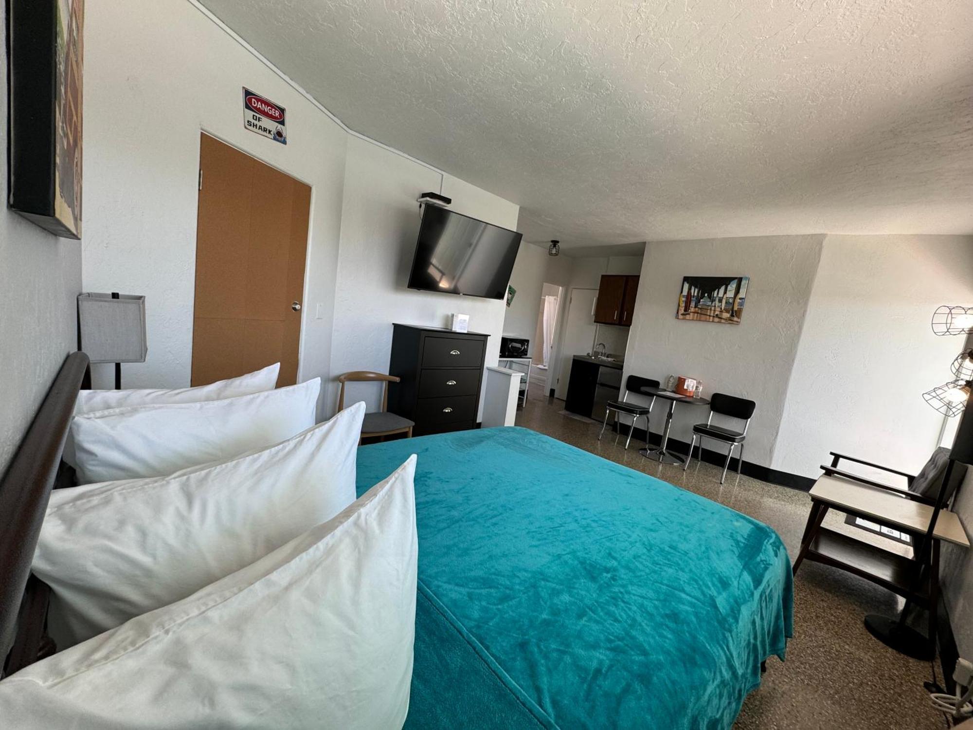 Sea Jay Motel And Marina (Adults Only) St. Pete Beach Eksteriør billede