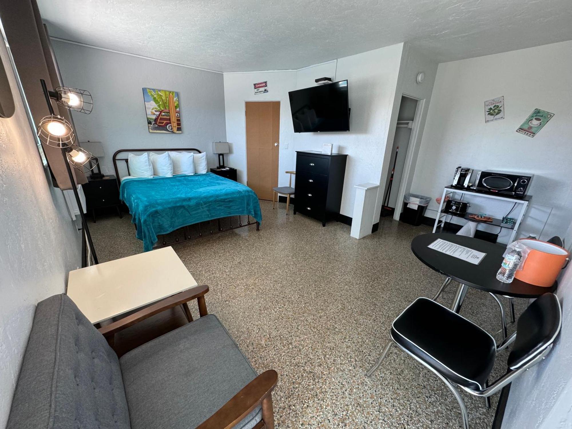 Sea Jay Motel And Marina (Adults Only) St. Pete Beach Eksteriør billede