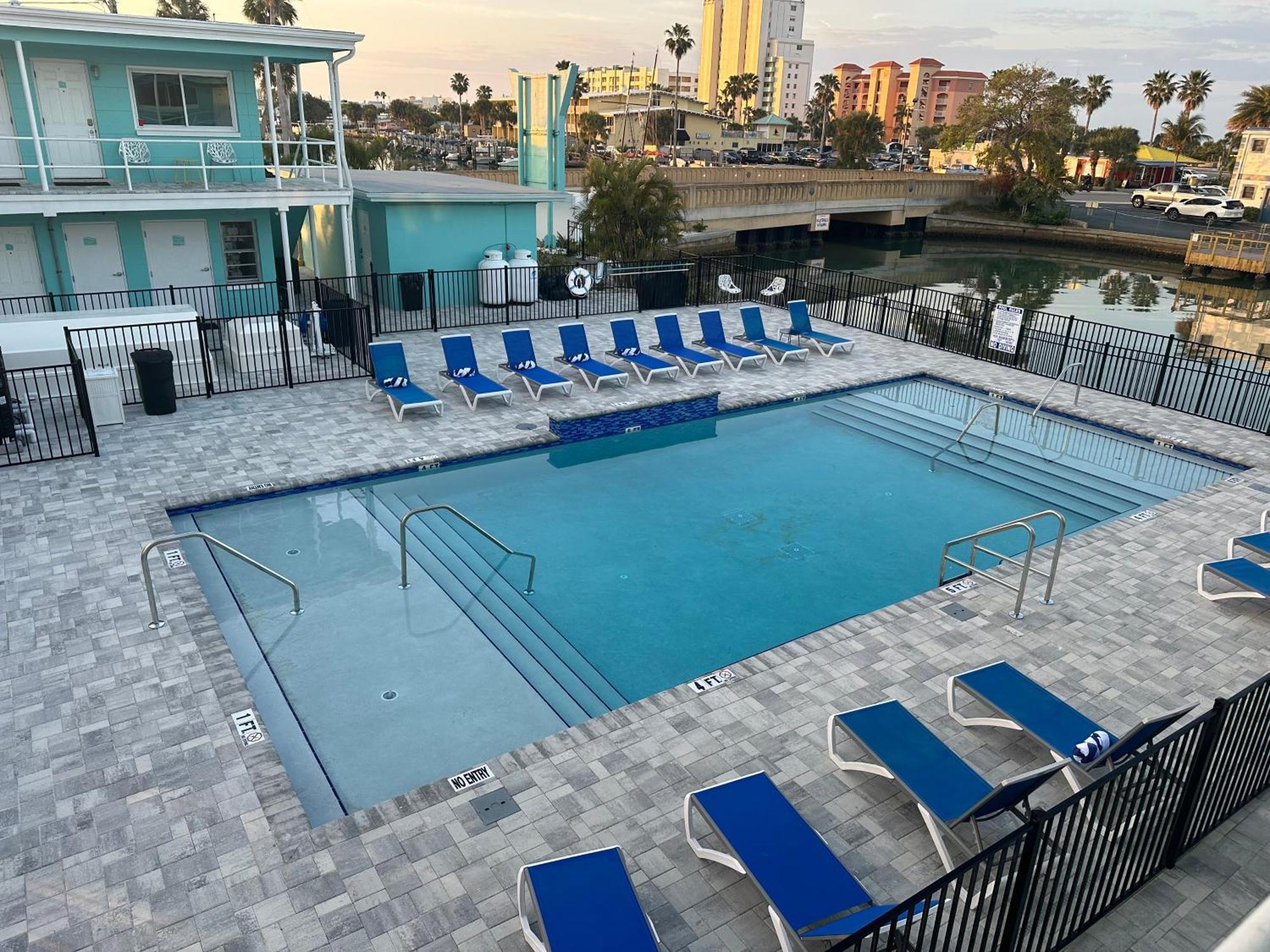 Sea Jay Motel And Marina (Adults Only) St. Pete Beach Eksteriør billede